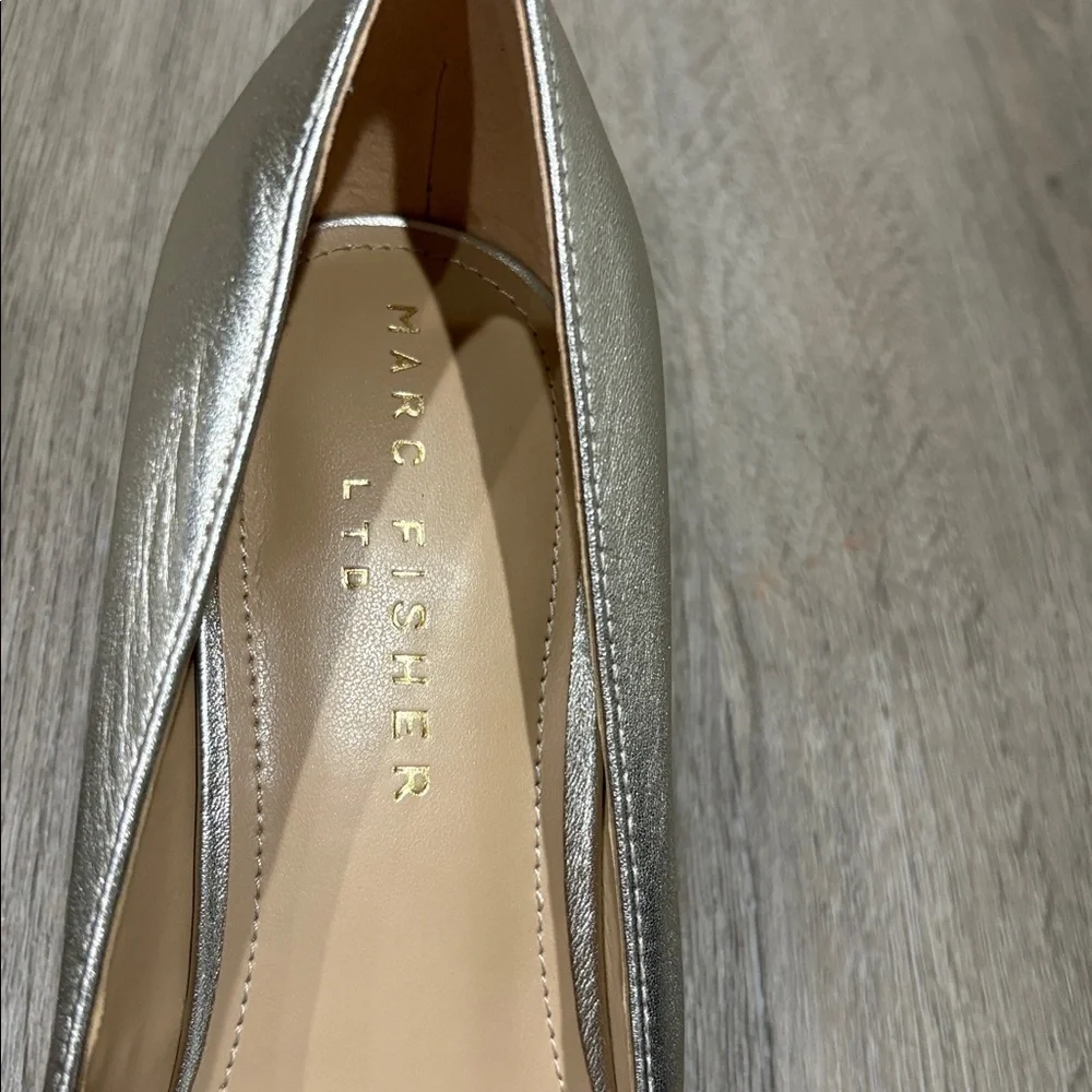 Marc Fisher LTD Women's PARIA Pump, Light Gold Leather 710, 9 M